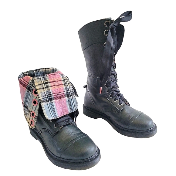 Dr. Martens Shoes - Dr. Martens Triumph Dark Green Combat Foldover Boots with Ribbon Laces Size 8